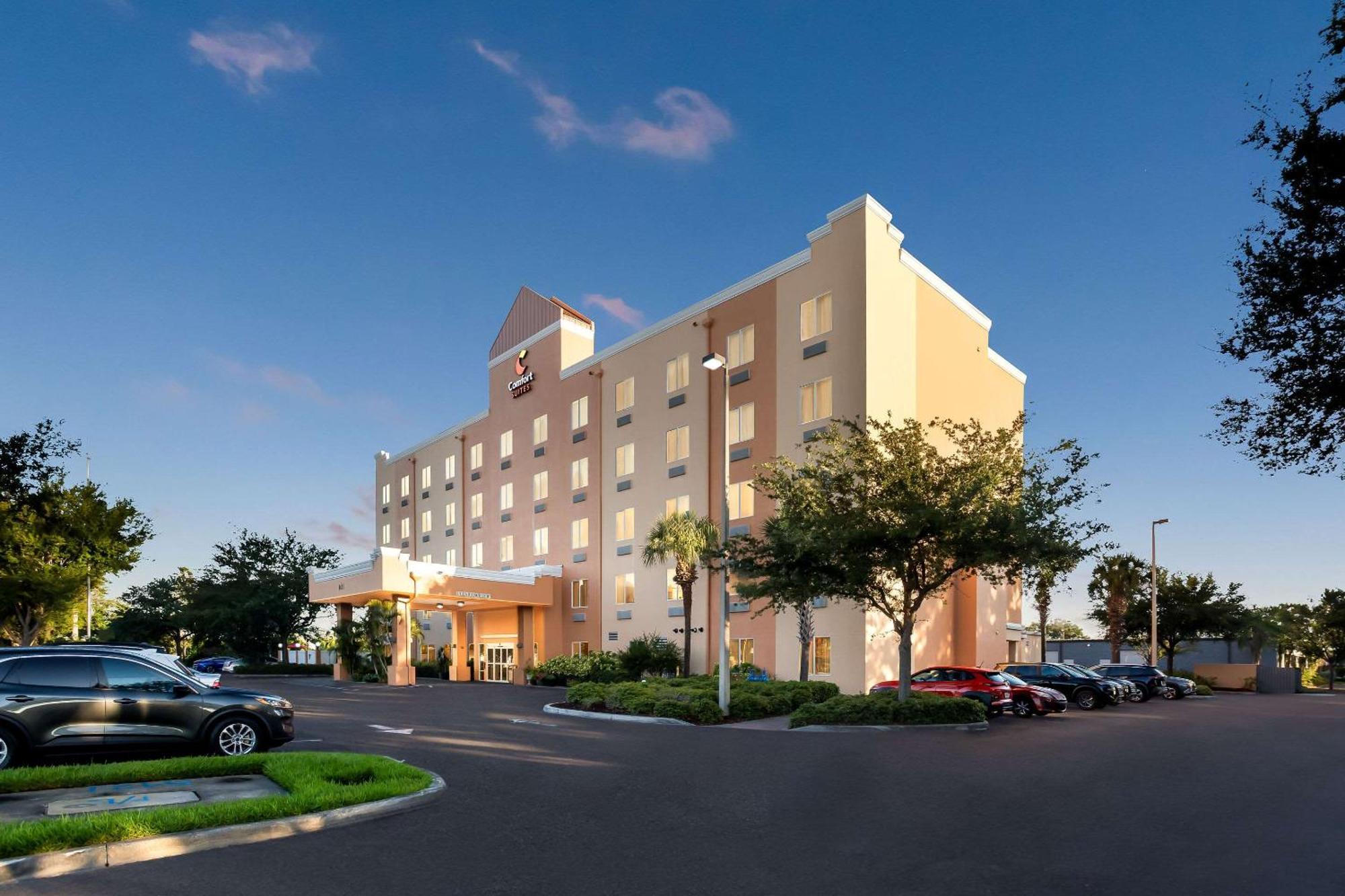 Comfort Suites Tampa Airport North Exterior foto