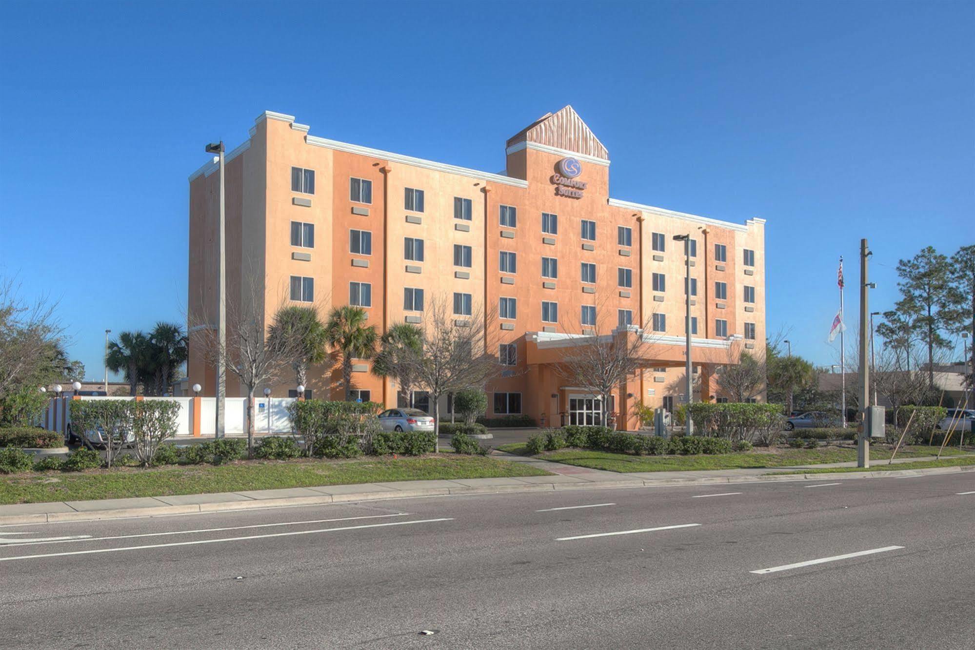 Comfort Suites Tampa Airport North Exterior foto